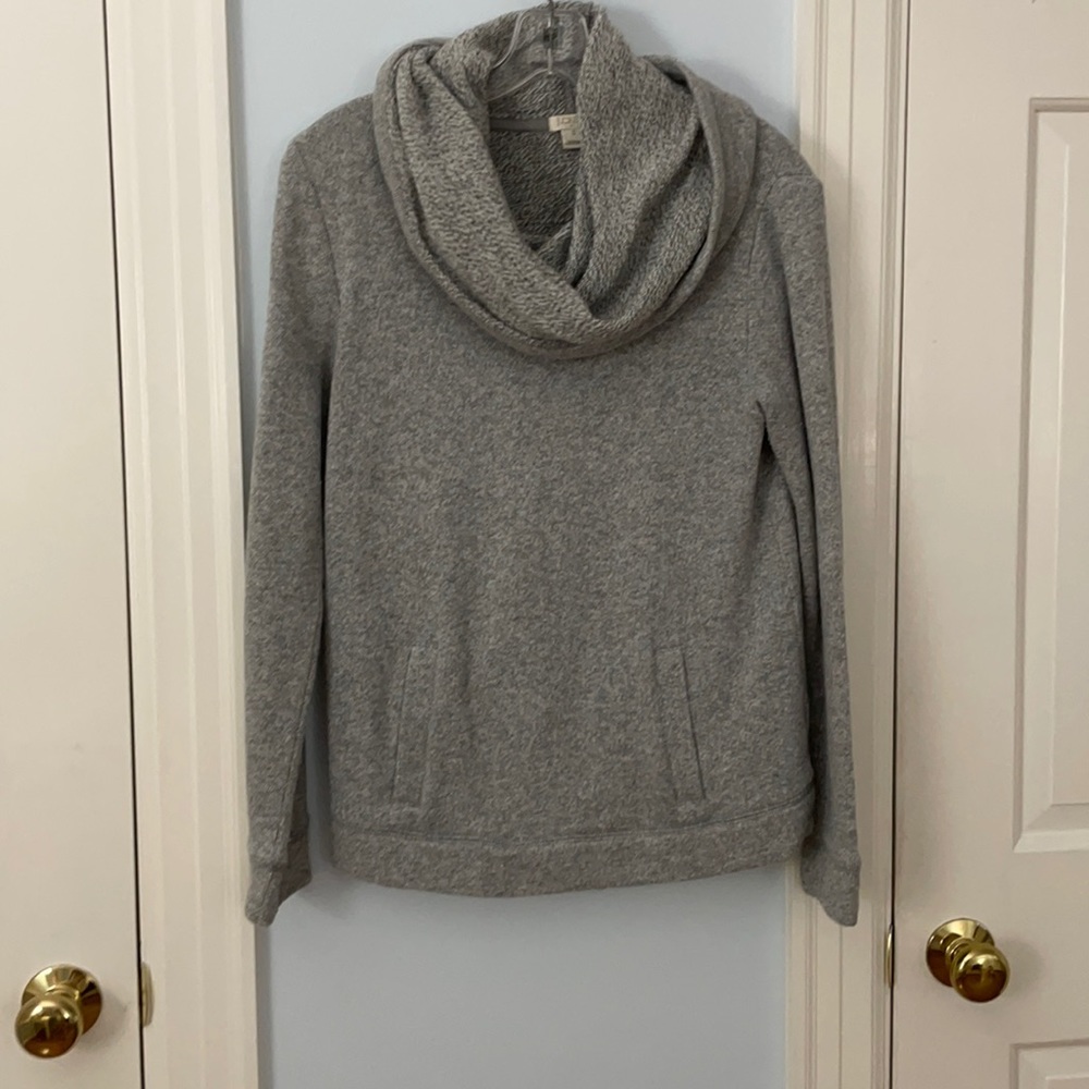 J Crew knit turtleneck sweat shirt